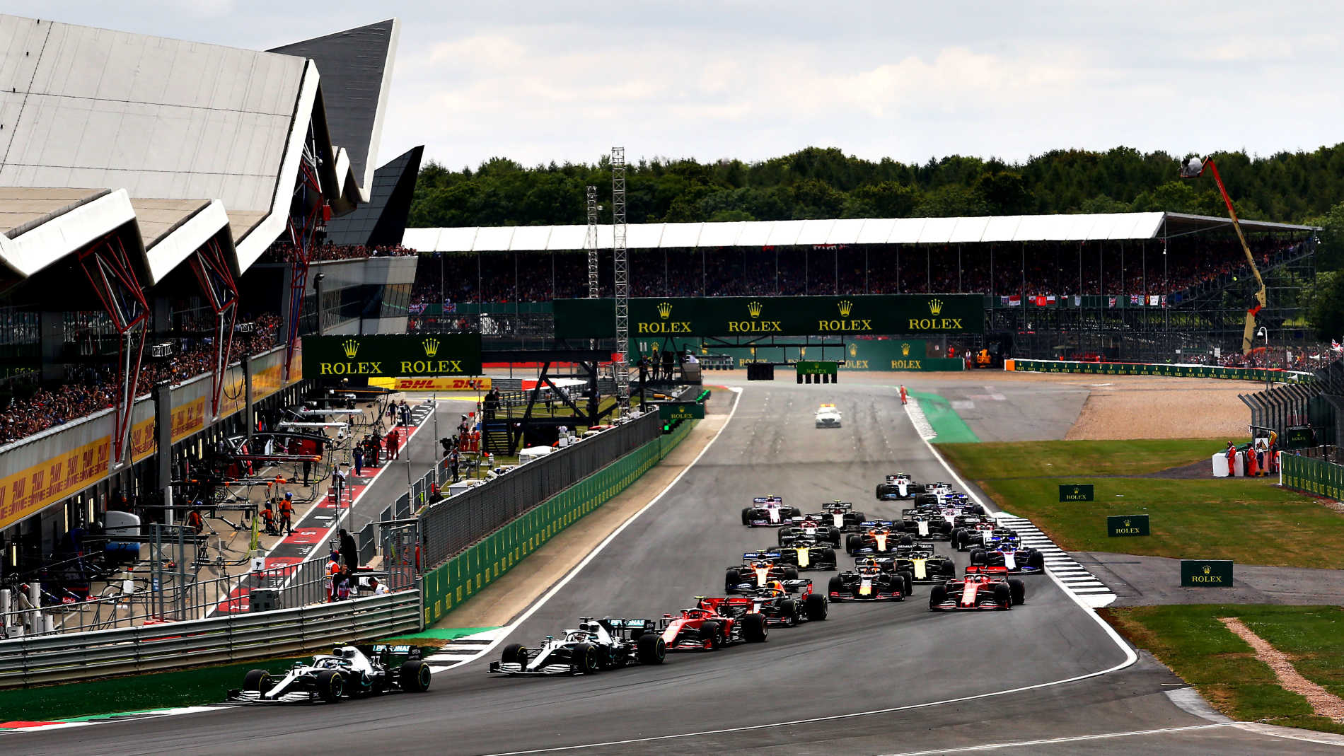 Формула 1 сильверстоун. Трасса Сильверстоун формула 1. Silverstone f1 трасса. Трасса в Великобритании формула 1. Трасса Сильверстоун ф1 старт.